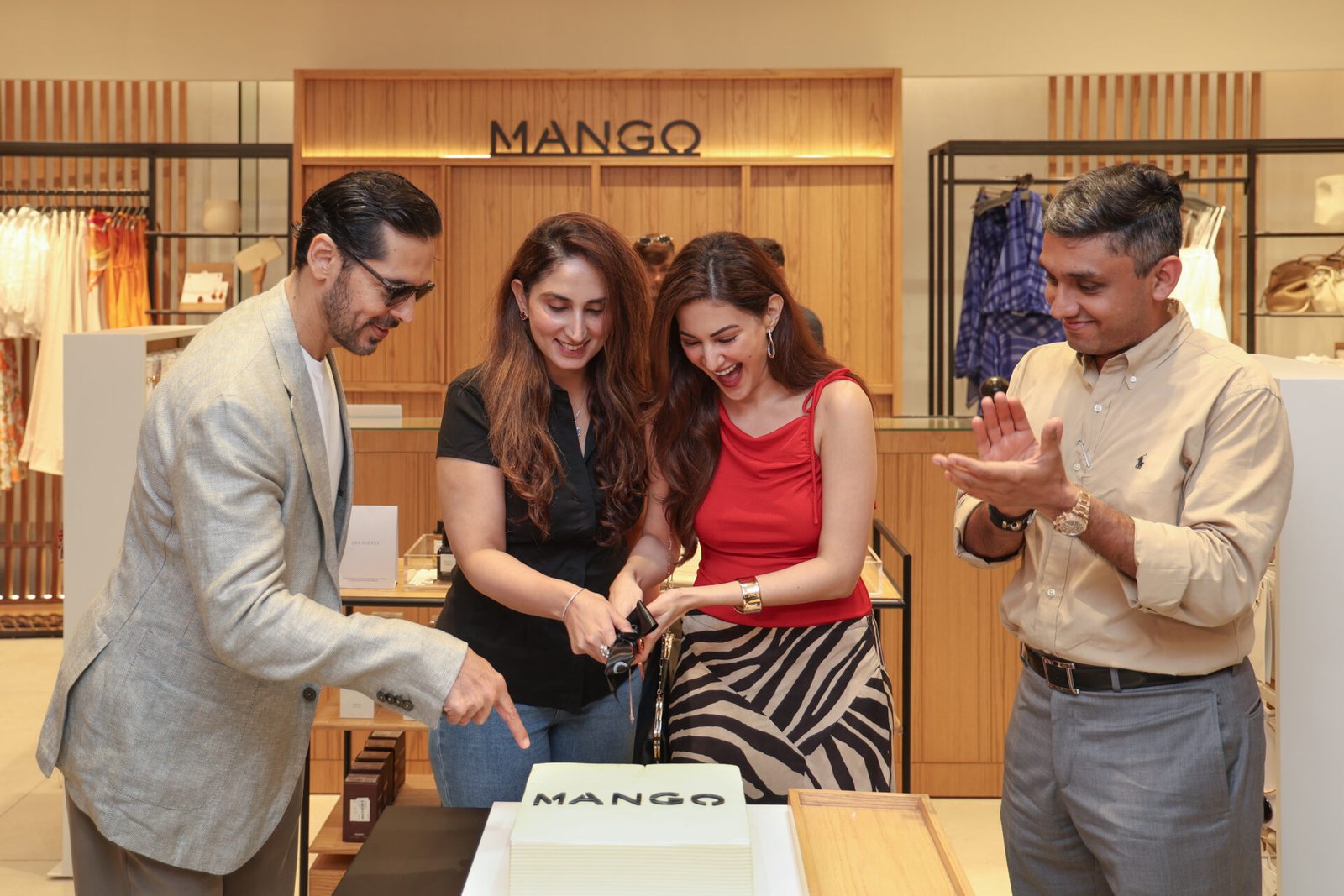 MANGO Flagship Launch ft. Dino Morea & Amyra Dastur 56 IMG 8509
